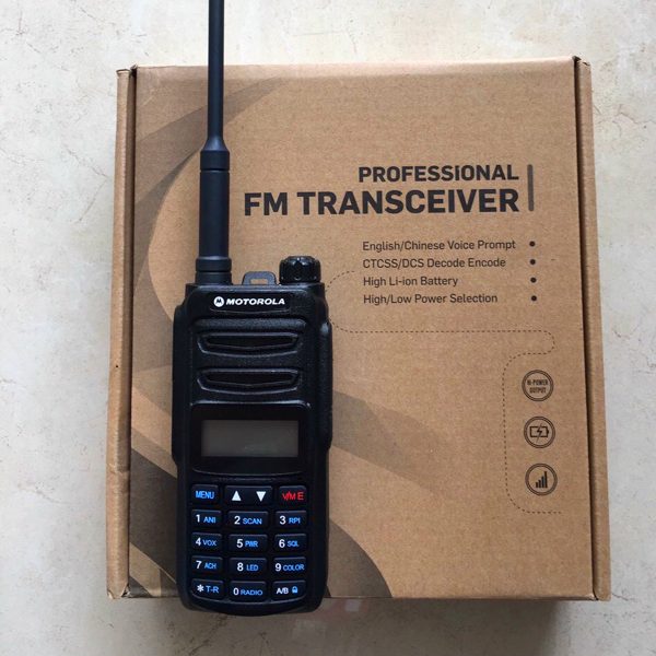 Bộ Đàm Motorola GS-1900UV – Phạm vi liên lạc 4km